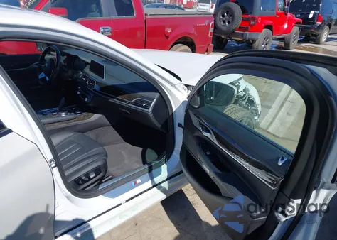 2017 BMW 740I z USA, uszkodzony, nr VIN WBA7E2C38HG741238